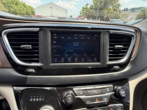2018 Chrysler Pacifica Touring L