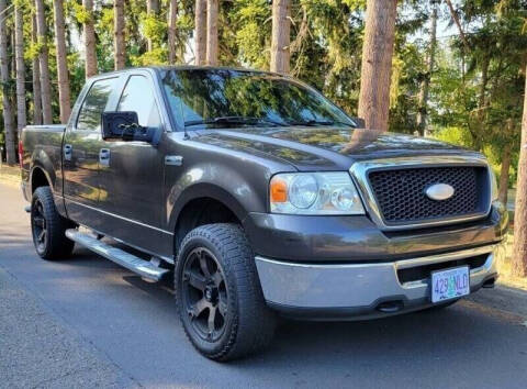 2006 Ford F-150 for sale at CLEAR CHOICE AUTOMOTIVE in Milwaukie OR