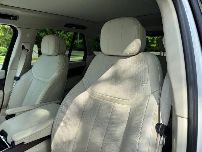 2023 Land Rover Range Rover P400 SE