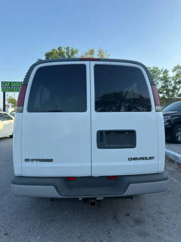 2002 Chevrolet Express
