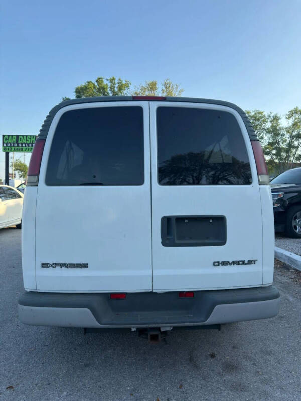 2002 Chevrolet Express