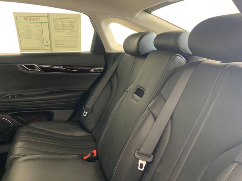 2023 Genesis G80