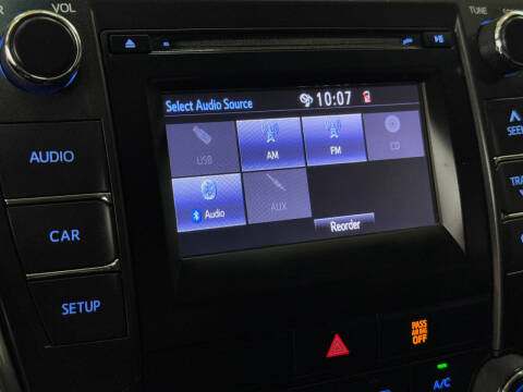 2017 Toyota Camry SE