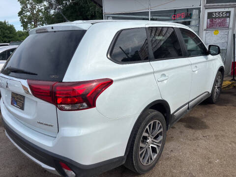 2016 Mitsubishi Outlander ES