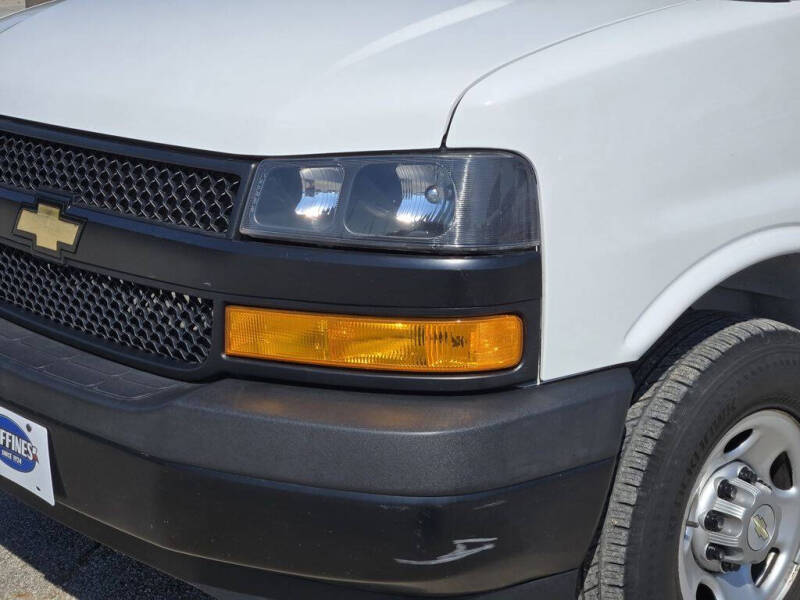 2021 Chevrolet Express 2500