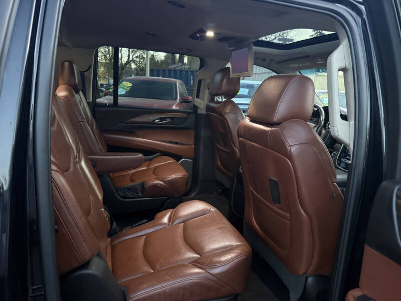 2017 Cadillac Escalade ESV Premium Luxury