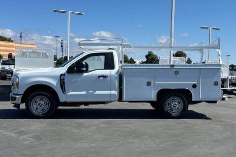 2025 Ford F-350 Super Duty XL