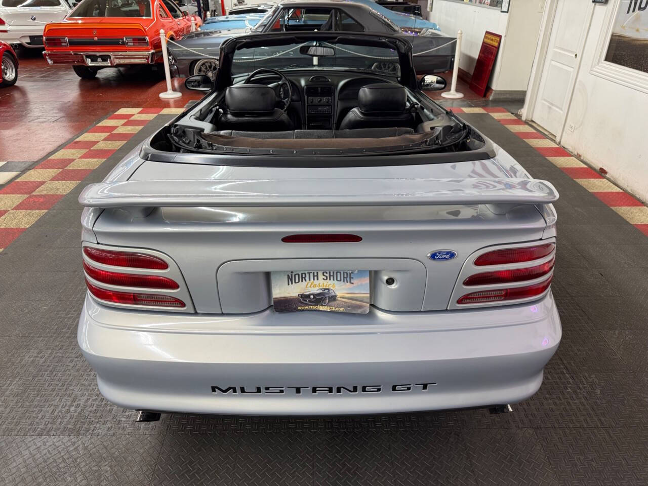 1994 Ford Mustang 15