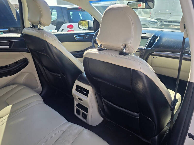 2017 Ford Edge Titanium