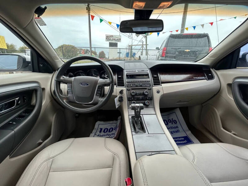 2011 Ford Taurus SEL