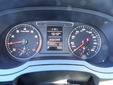 2017 Audi Q3 2.0T quattro Premium