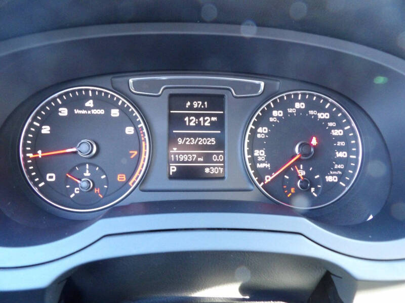 2017 Audi Q3 2.0T quattro Premium