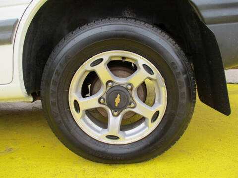 2000 Chevrolet Tracker