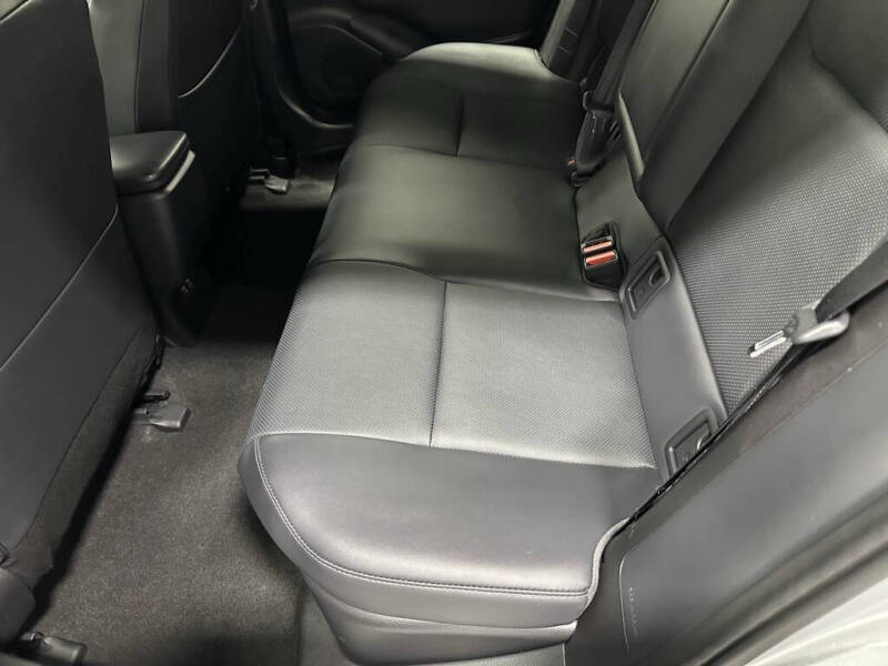 2025 Toyota Prius XLE