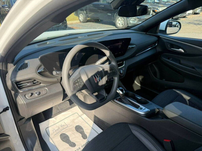 2025 Buick Envista Preferred