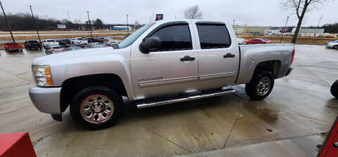 2011 Chevrolet Silverado 1500 for sale at LEE AUTO SALES in McAlester OK