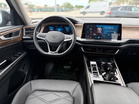 2024 Volkswagen Atlas SE