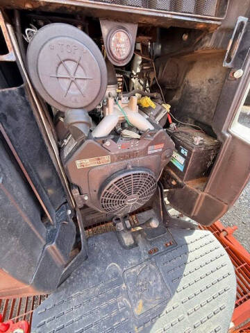 2016 Ditch Witch R300