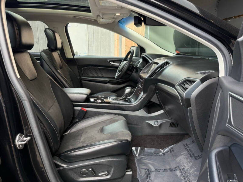 2016 Ford Edge Sport