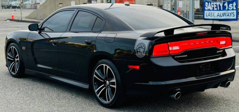 2012 Dodge Charger SRT8 Super Bee
