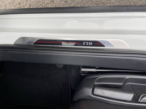 2017 Volkswagen Jetta 2.0T GLI