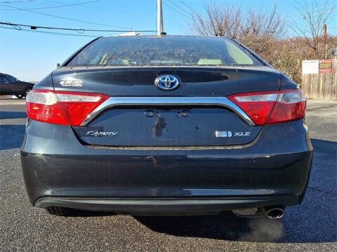 2015 Toyota Camry Hybrid