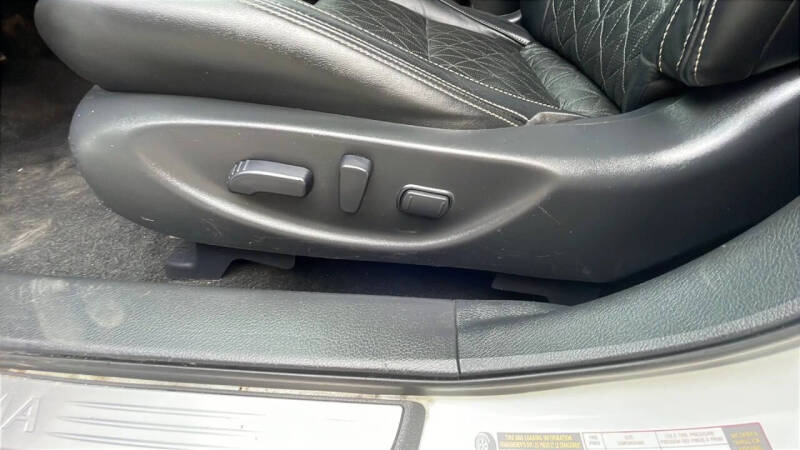 2016 Nissan Maxima Platinum