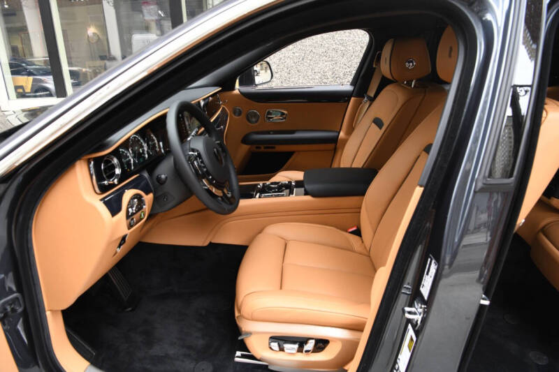 2024 Rolls-Royce Ghost EWB