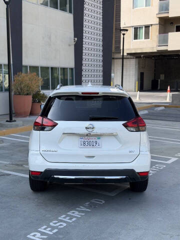2017 Nissan Rogue SV