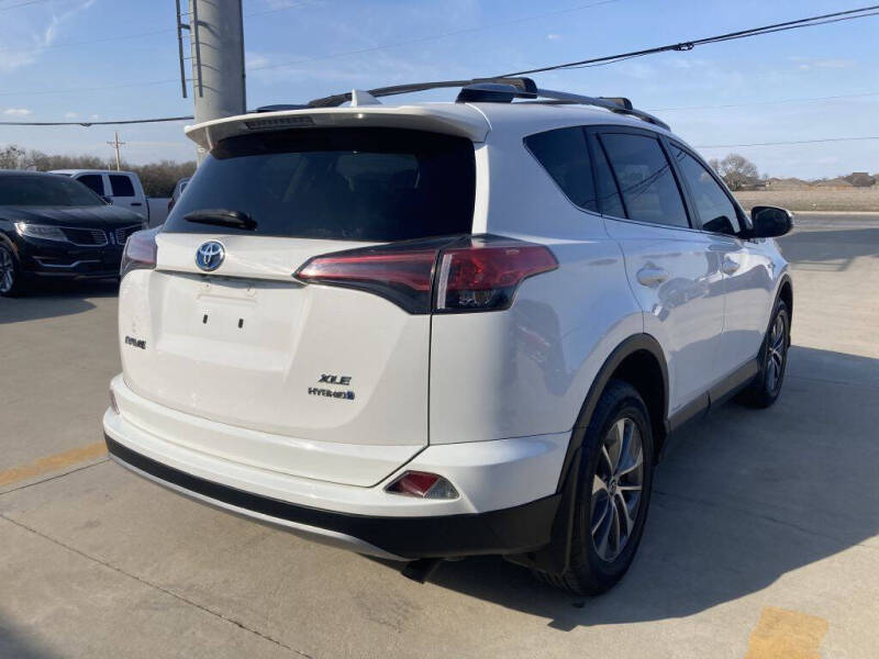 2017 Toyota RAV4 Hybrid LE Plus