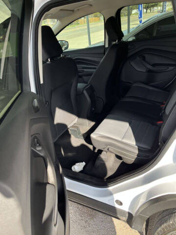 2019 Ford Escape S