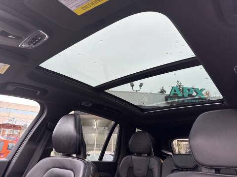 2017 Volvo XC90 T6 R-Design