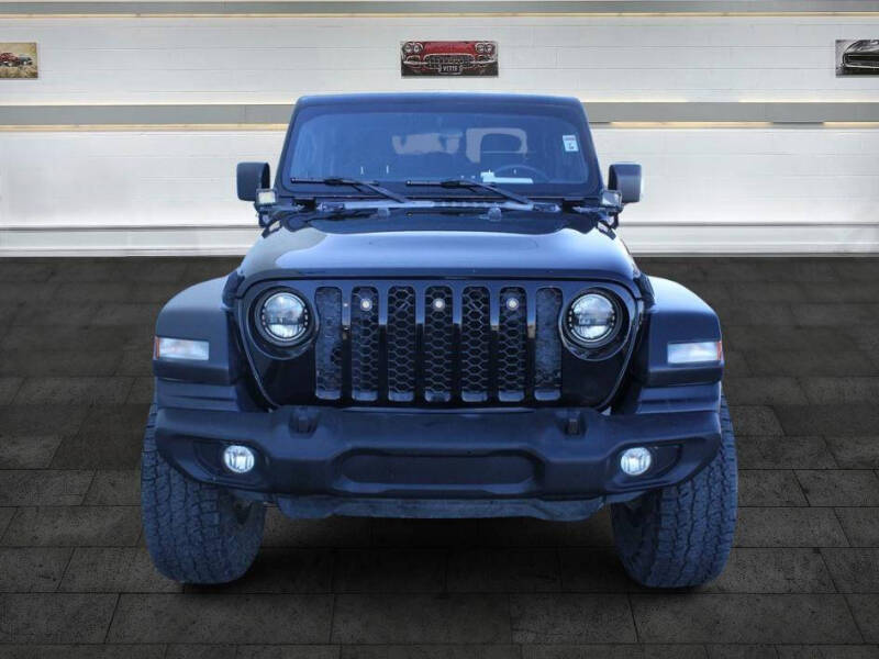 2021 Jeep Gladiator Sport