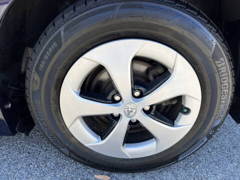 2013 Toyota Prius Four