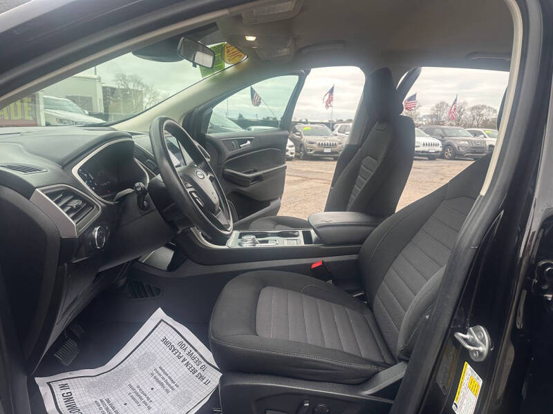 2021 Ford Edge SE