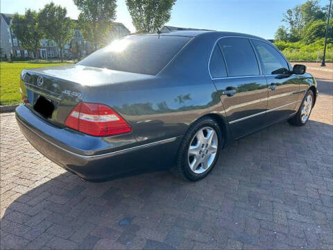 2004 Lexus LS 430