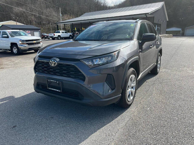 2021 Toyota RAV4 for sale at Auto Energy in Lebanon, VA