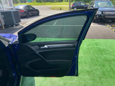 2018 Volkswagen Golf R 4Motion