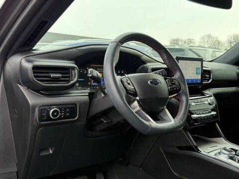 2024 Ford Explorer ST-Line