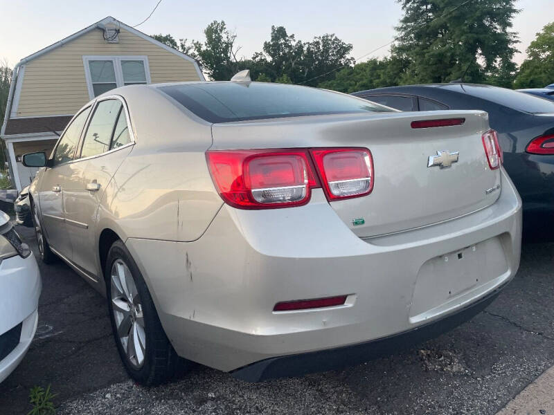 2015 Chevrolet Malibu 2LT photo 8