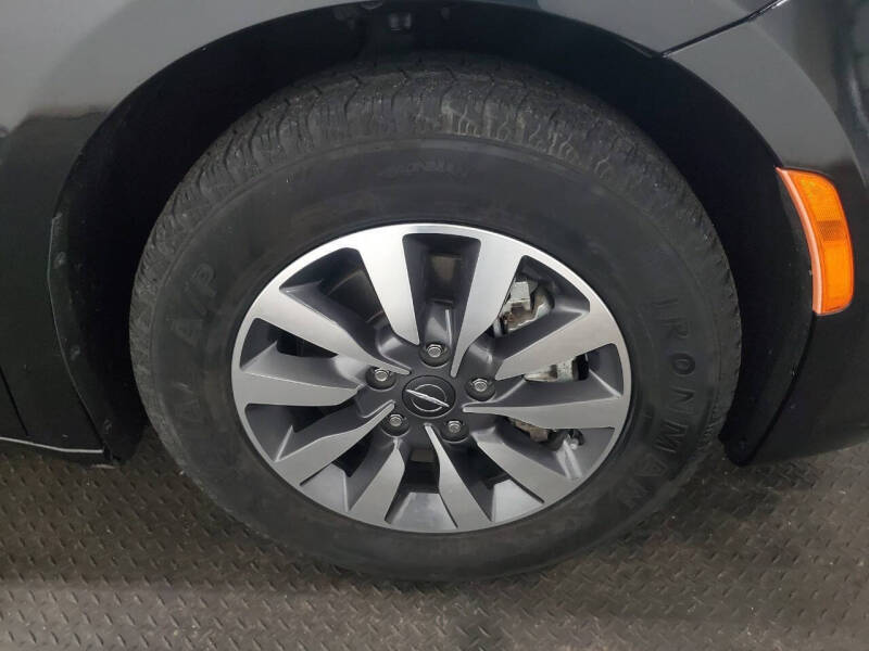 2023 Chrysler Pacifica Plug-In Hybrid Touring L