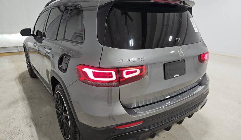 2023 Mercedes-Benz GLB GLB 250
