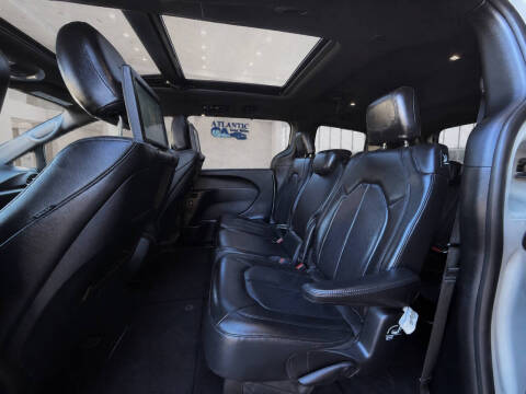2020 Chrysler Pacifica Touring L Plus 35th Anniversary