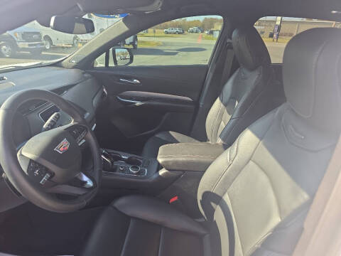 2022 Cadillac XT4 Premium Luxury