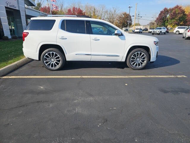2023 GMC Acadia Denali