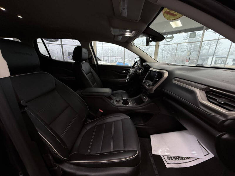 2021 GMC Acadia Denali