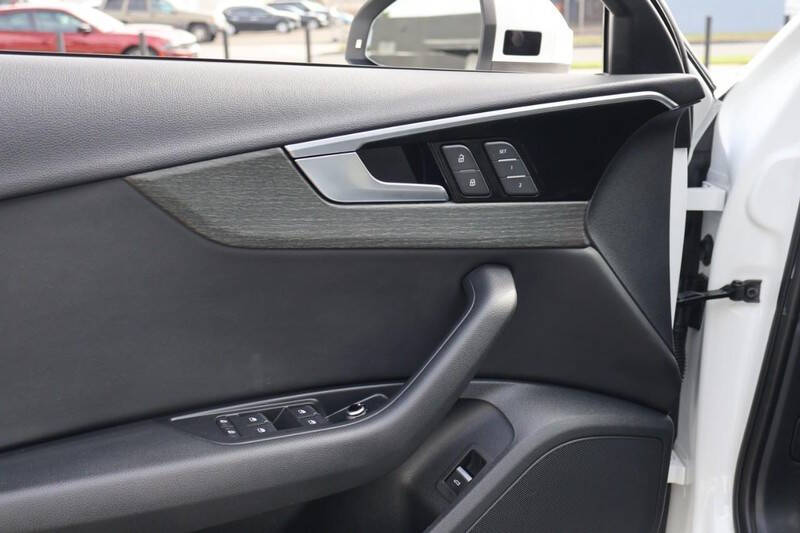 2021 Audi A4 quattro Premium 40 TFSI