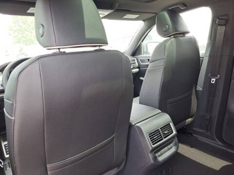 2026 Volkswagen Atlas Cross Sport SEL Premium R-Line 4Motion