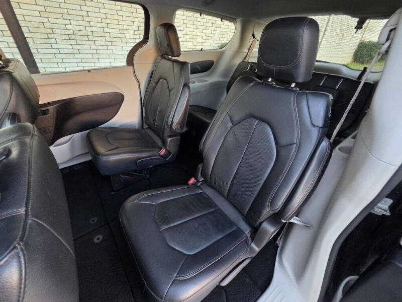 2019 Chrysler Pacifica Touring L