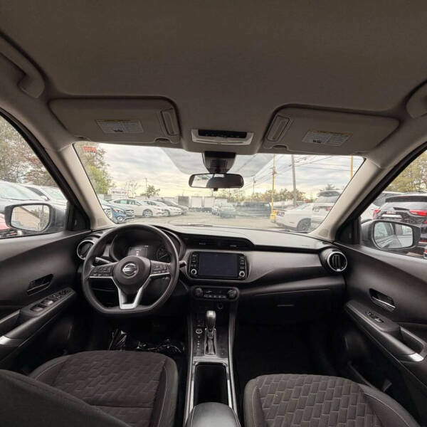 2021 Nissan Kicks SV